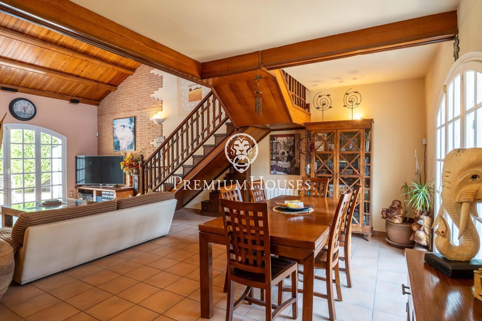 5 soveværelse Villa til salg i Vilafortuny med swimmingpool garage - € 595.000 (Ref: 9161209)