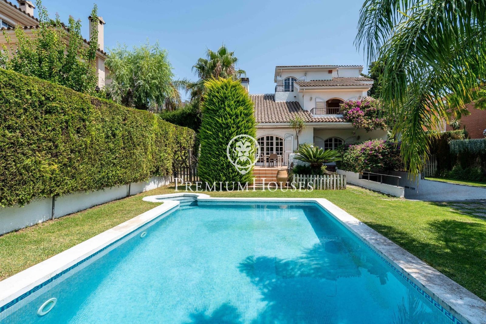 5 soveværelse Villa til salg i Vilafortuny med swimmingpool garage - € 595.000 (Ref: 9161209)