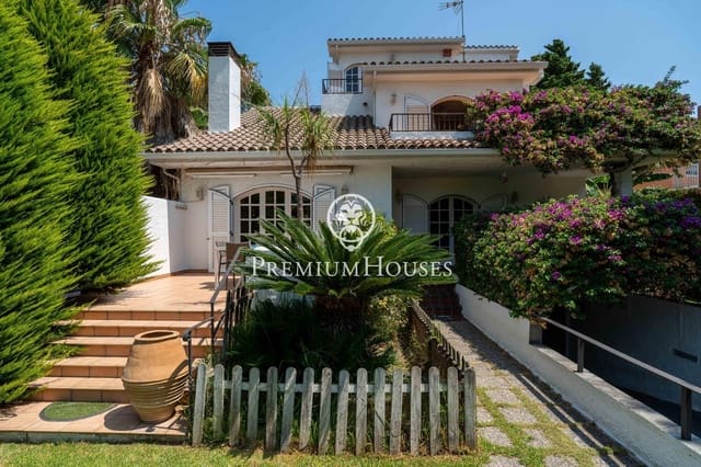 5 soverom Villa til salgs i Vilafortuny, Cambrils med svømmebasseng garasje - € 595 000 (Ref: 9161209)