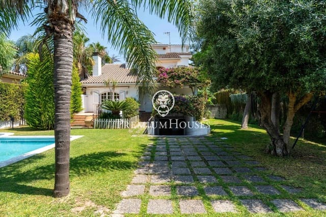 5 soverom Villa til salgs i Vilafortuny, Cambrils med svømmebasseng garasje - € 595 000 (Ref: 9161209)