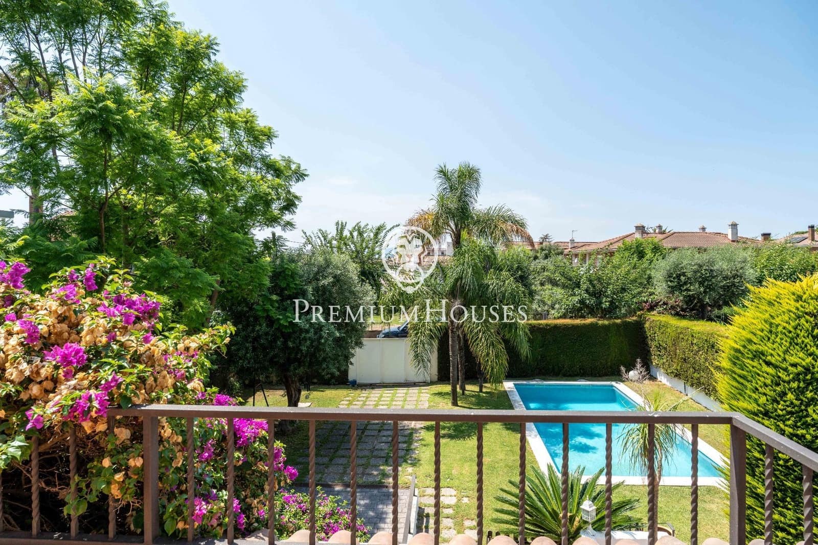 5 soveværelse Villa til salg i Vilafortuny med swimmingpool garage - € 595.000 (Ref: 9161209)