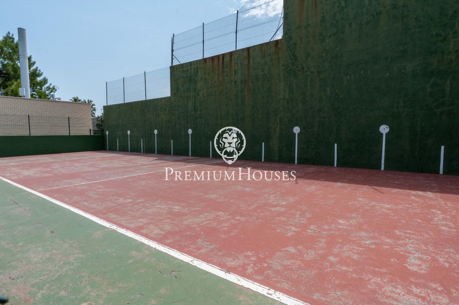 5 soveværelse Villa til salg i Vilafortuny med swimmingpool garage - € 595.000 (Ref: 9161209)