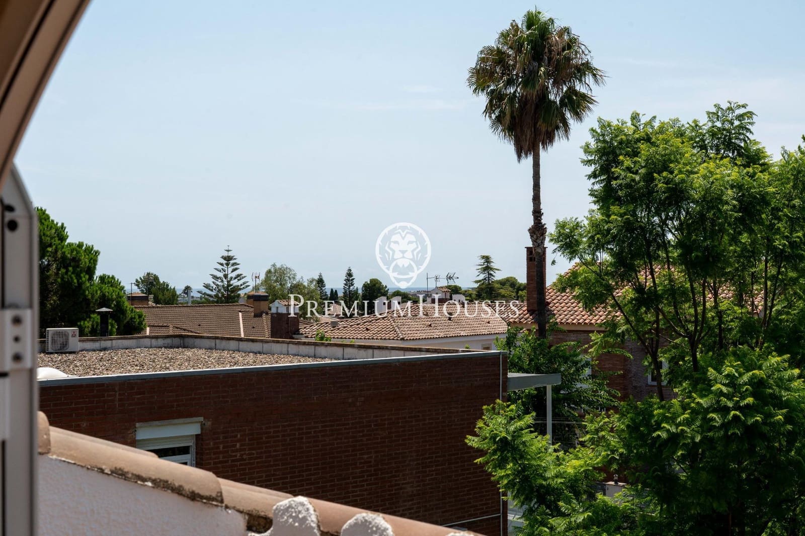 5 soveværelse Villa til salg i Vilafortuny med swimmingpool garage - € 595.000 (Ref: 9161209)