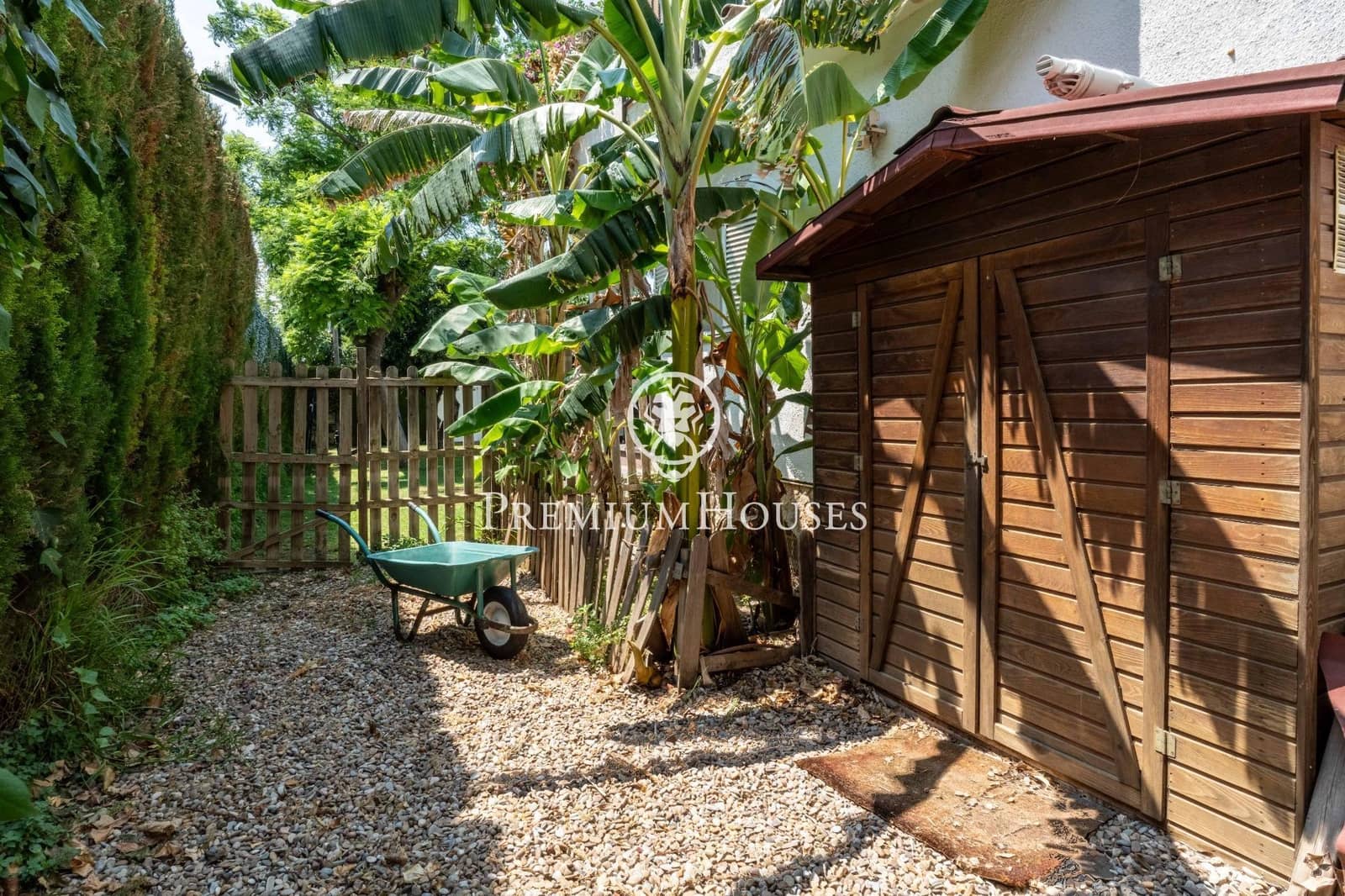 5 soveværelse Villa til salg i Vilafortuny med swimmingpool garage - € 595.000 (Ref: 9161209)