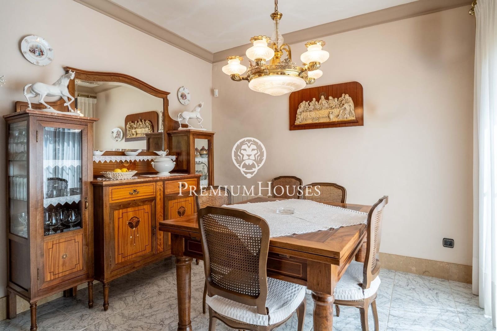 5 soverom Hus til salgs i Vilaverd med garasje - € 289 000 (Ref: 9163974)