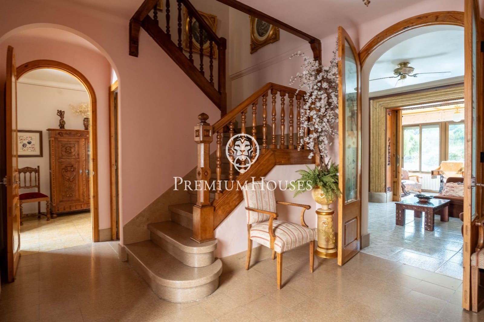 5 soverom Hus til salgs i Vilaverd med garasje - € 289 000 (Ref: 9163974)