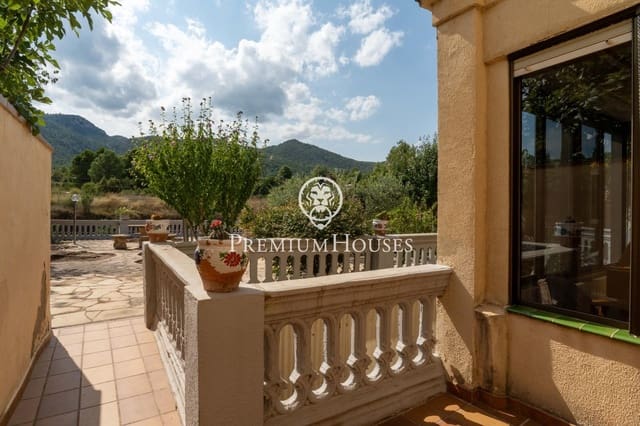 5 bedroom Townhouse for sale in Vilaverd with garage - € 289,000 (Ref: 9163974)