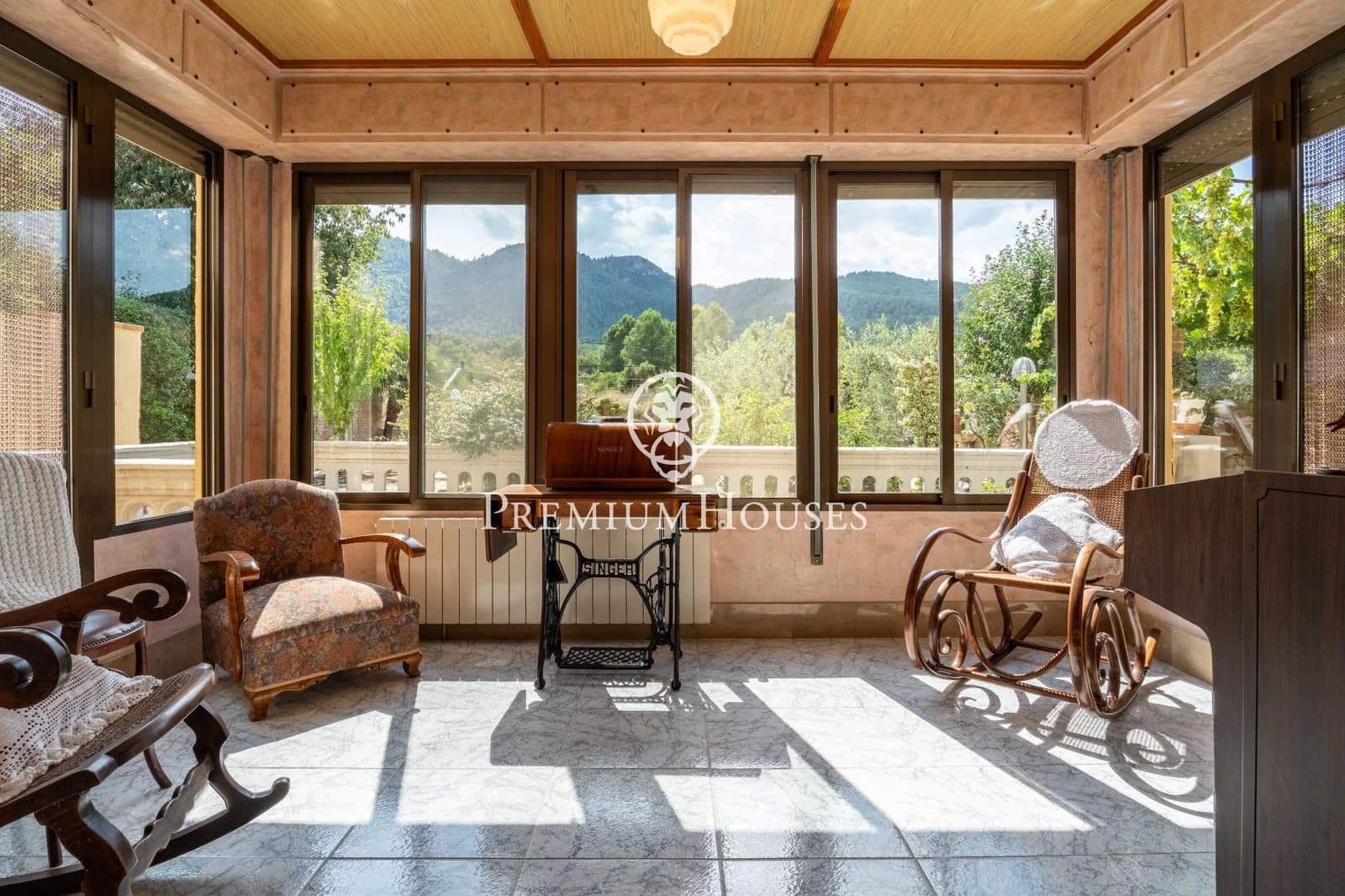 5 soverom Hus til salgs i Vilaverd med garasje - € 289 000 (Ref: 9163974)