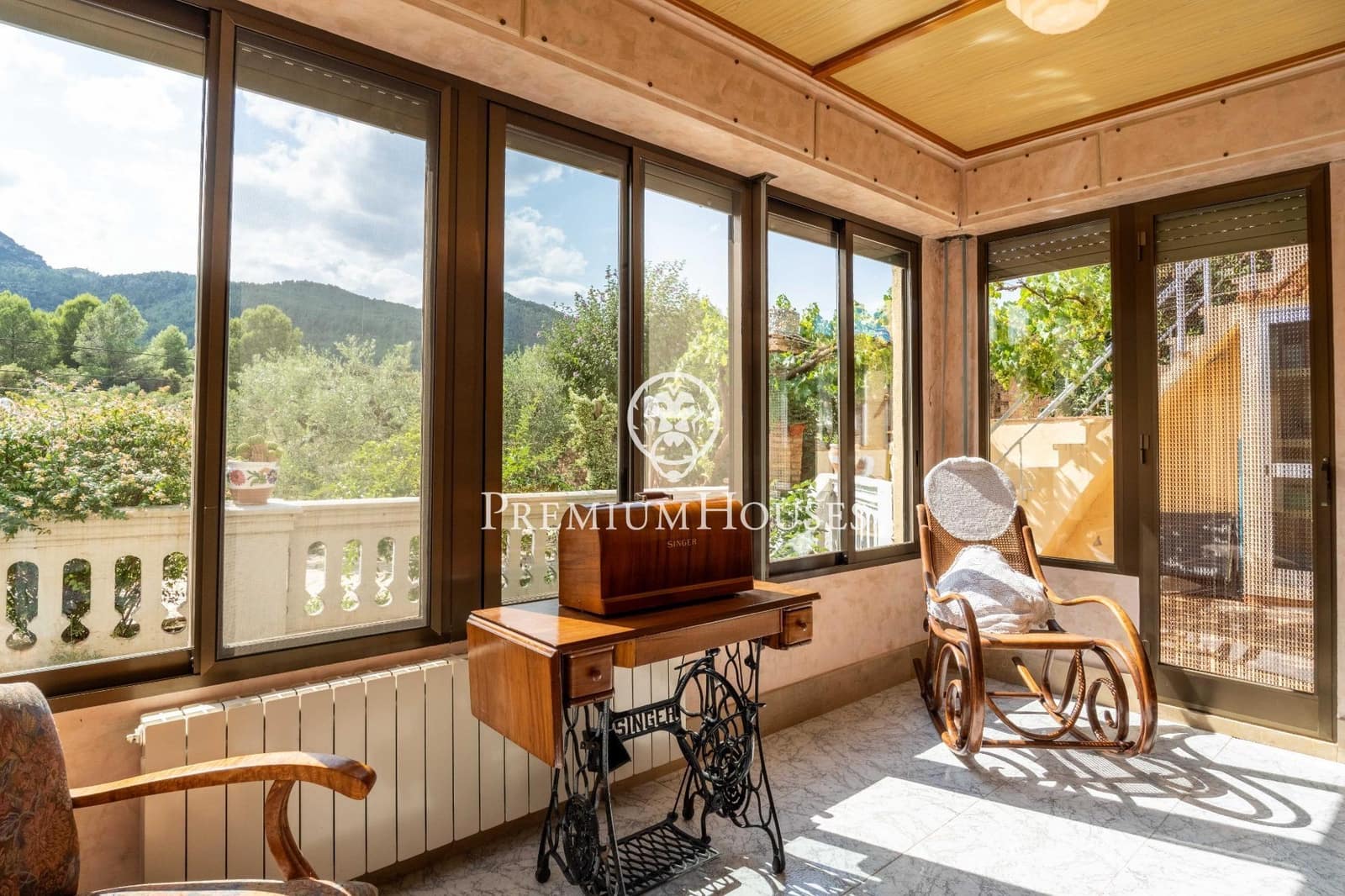 5 soverom Hus til salgs i Vilaverd med garasje - € 289 000 (Ref: 9163974)