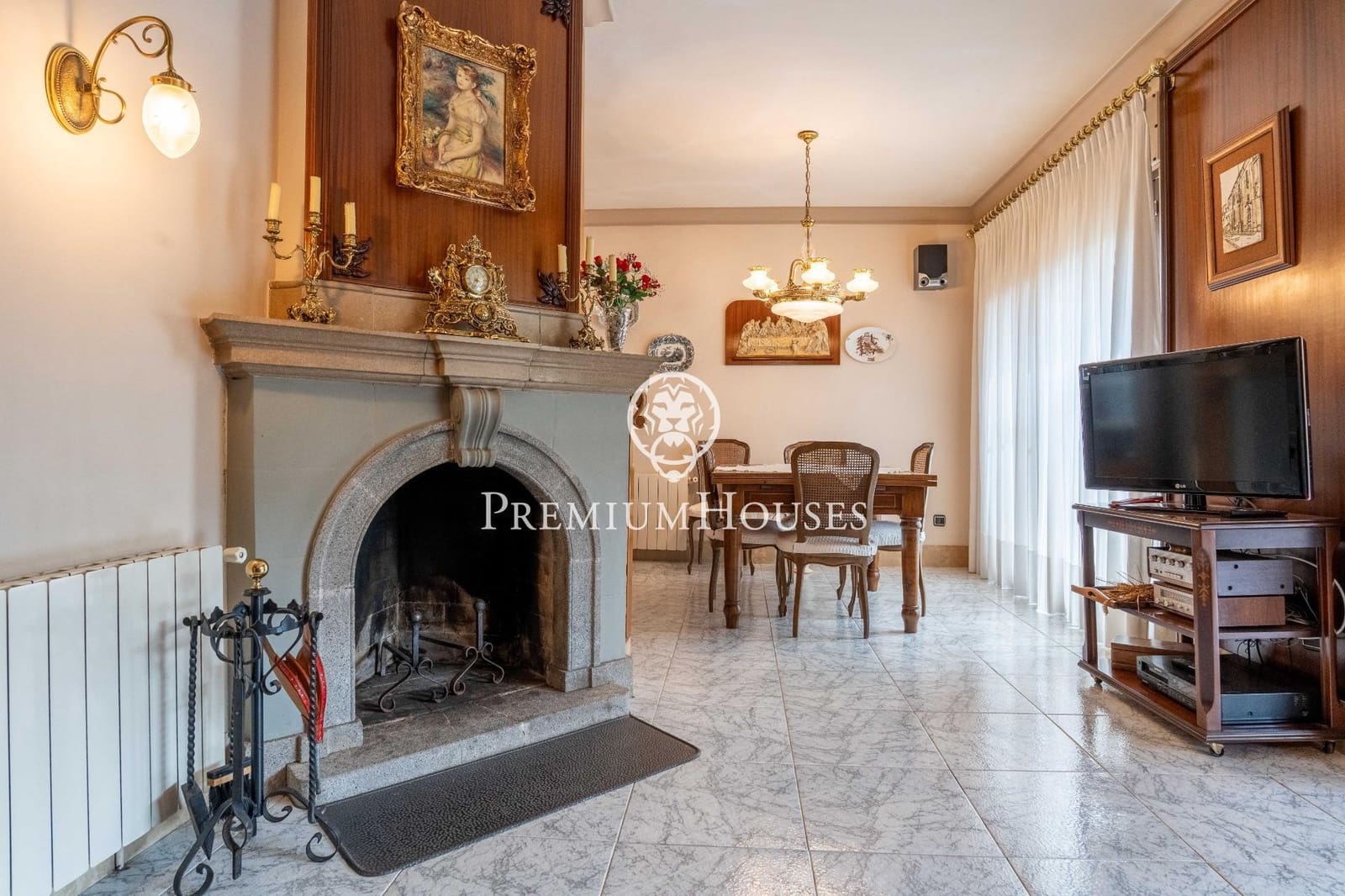 5 soverom Hus til salgs i Vilaverd med garasje - € 289 000 (Ref: 9163974)