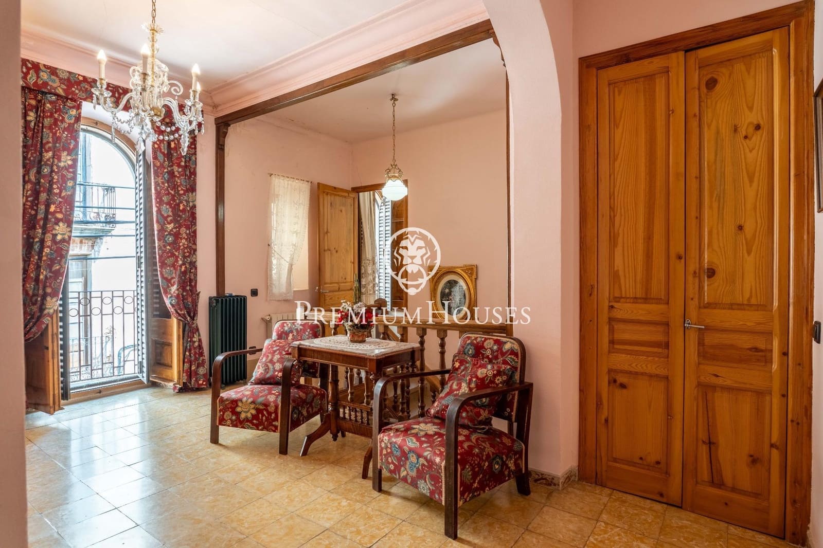 5 soverom Hus til salgs i Vilaverd med garasje - € 289 000 (Ref: 9163974)