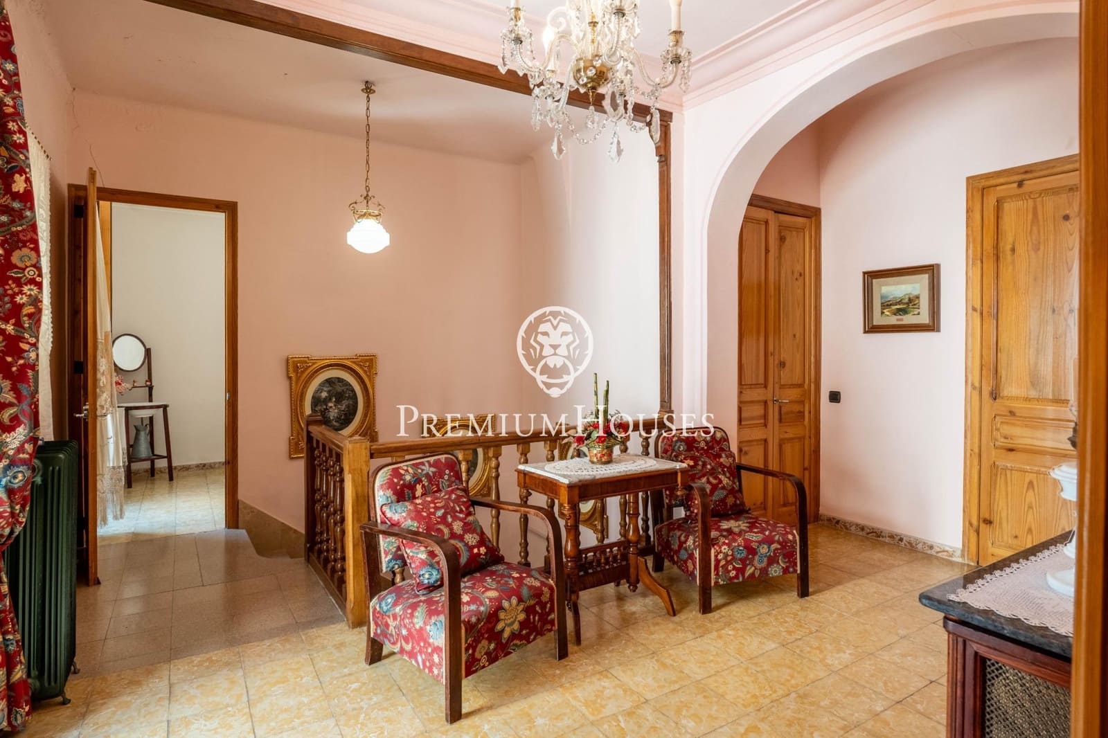 5 soverom Hus til salgs i Vilaverd med garasje - € 289 000 (Ref: 9163974)