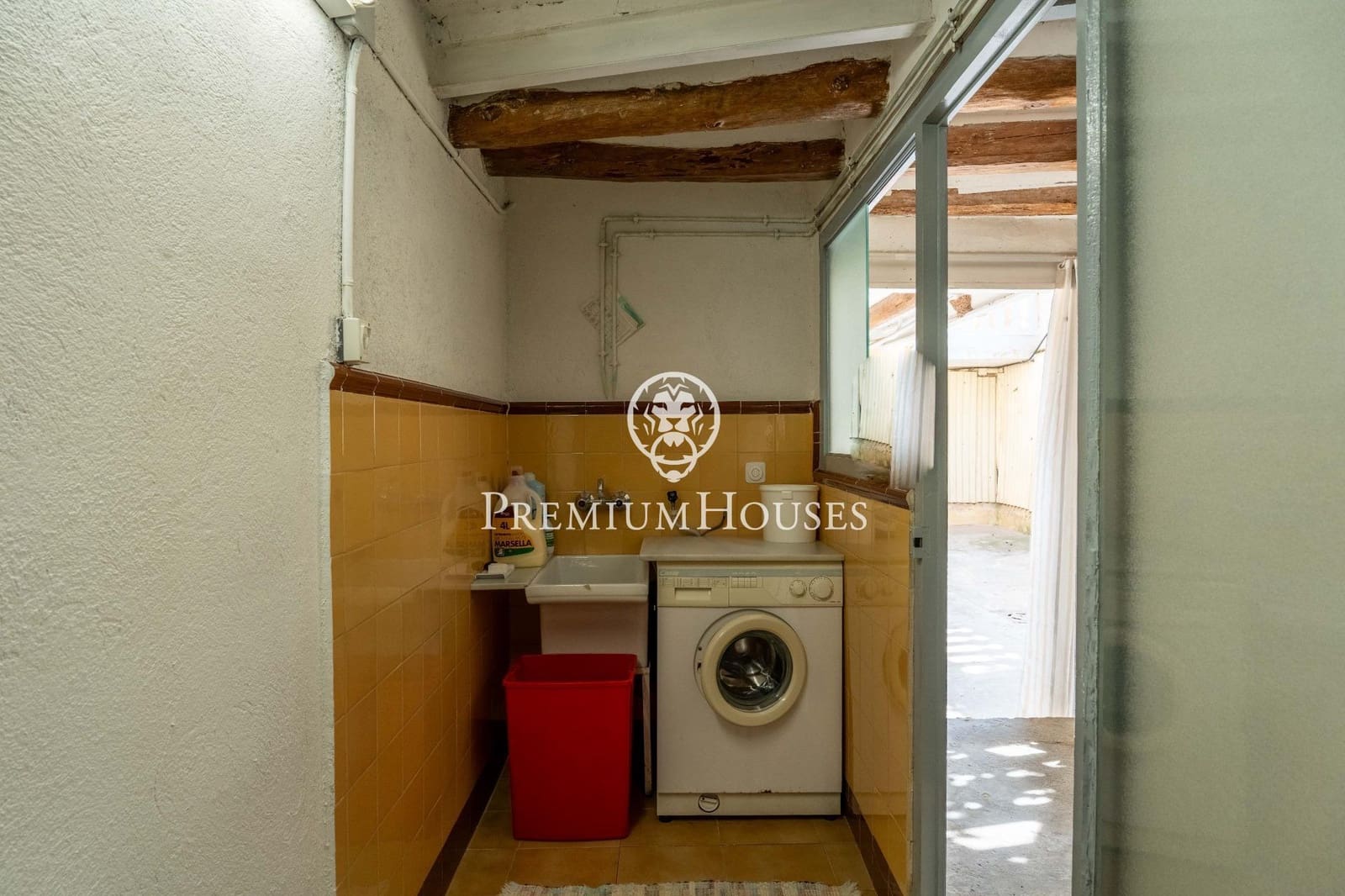 5 soverom Hus til salgs i Vilaverd med garasje - € 289 000 (Ref: 9163974)