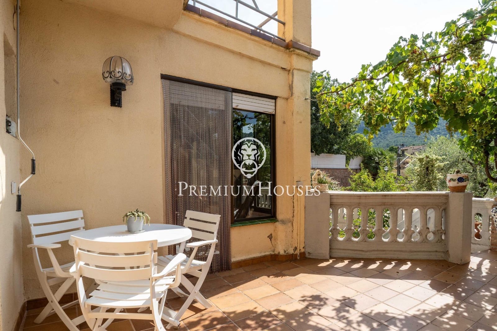 5 soverom Hus til salgs i Vilaverd med garasje - € 289 000 (Ref: 9163974)