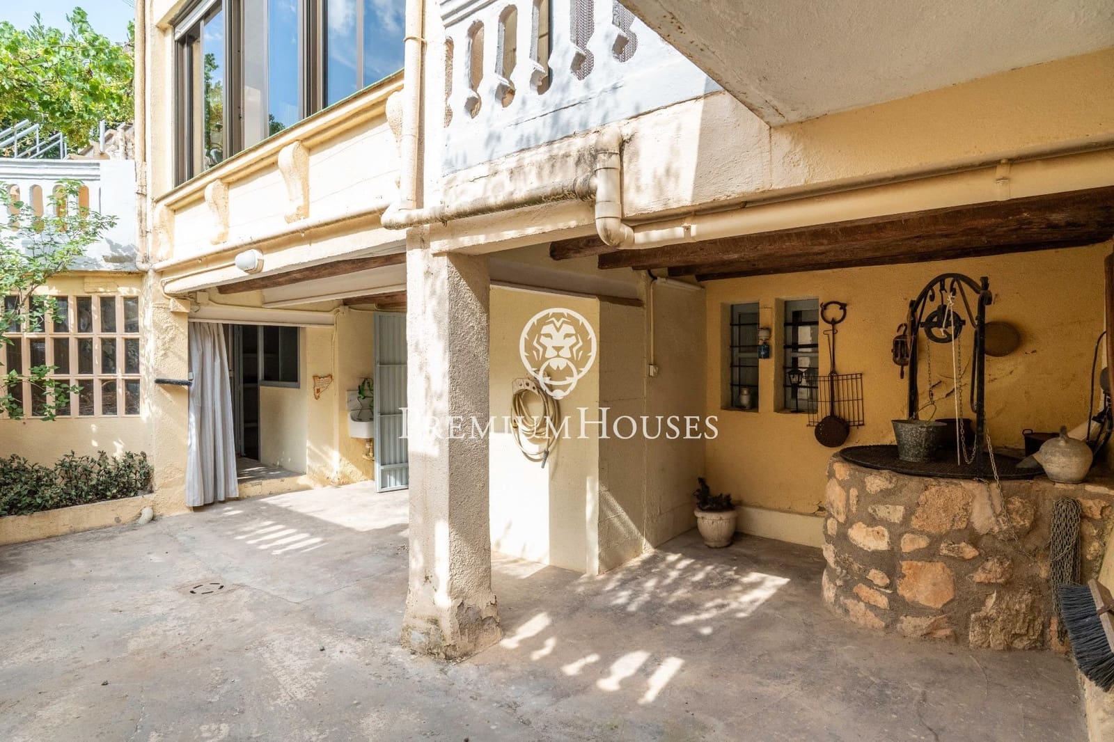 5 soverom Hus til salgs i Vilaverd med garasje - € 289 000 (Ref: 9163974)