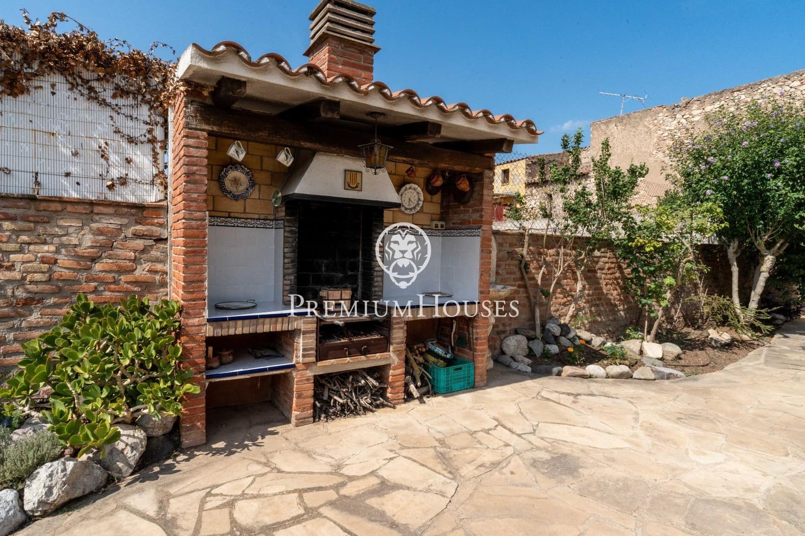 5 soverom Hus til salgs i Vilaverd med garasje - € 289 000 (Ref: 9163974)