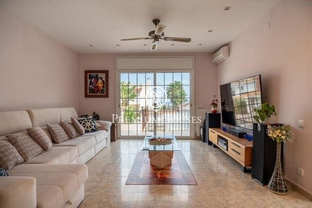 5 makuuhuone Huvila myytävänä paikassa Sitges mukana uima-altaan - 1 440 000 € (Ref: 9169707)