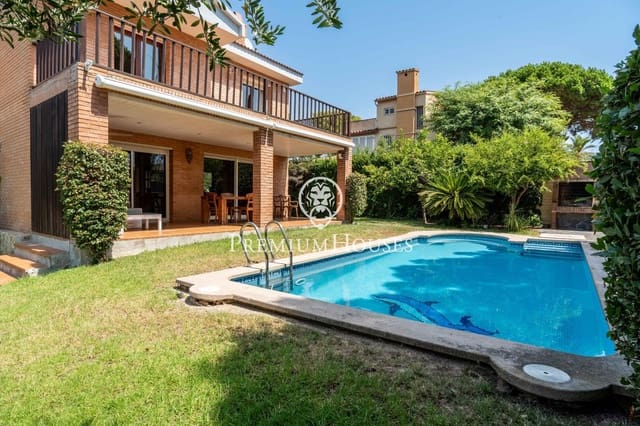 4 sypialnia Willa na sprzedaż w Vilafortuny, Cambrils z basenem garażem - 850 000 € (Ref: 9176591)