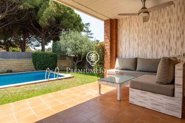 4 sypialnia Willa na sprzedaż w Vilafortuny, Cambrils z basenem garażem - 850 000 € (Ref: 9176591)