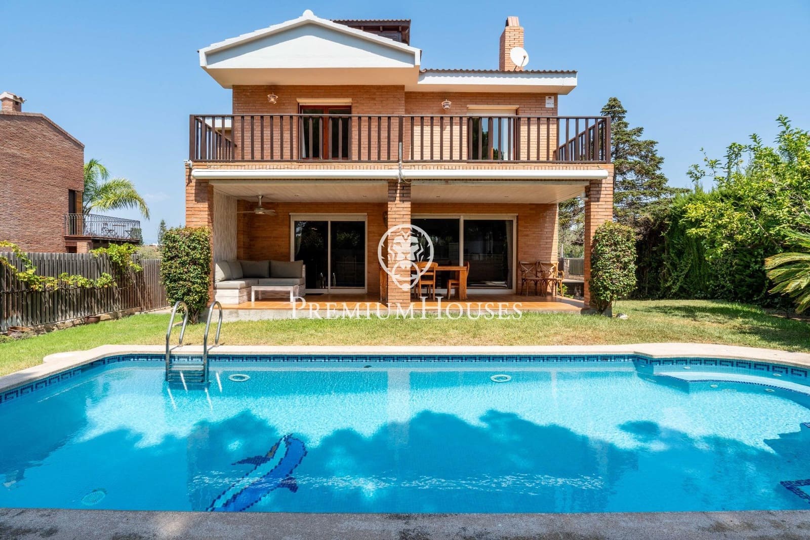 4 soveværelse Villa til salg i Vilafortuny med swimmingpool garage - € 850.000 (Ref: 9176591)
