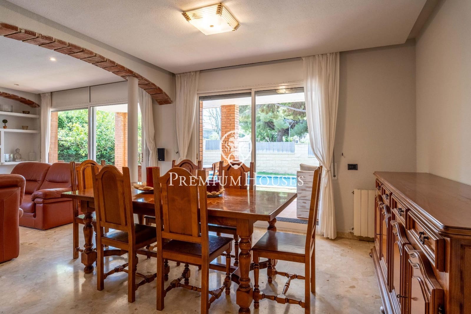 4 soveværelse Villa til salg i Vilafortuny med swimmingpool garage - € 850.000 (Ref: 9176591)