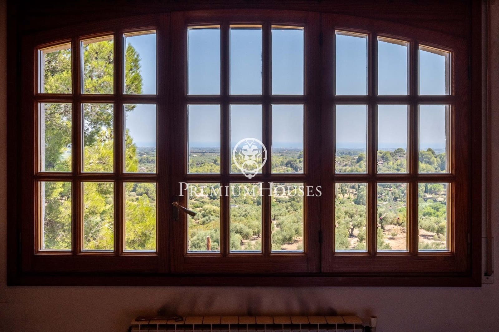 4 soveværelse Finca/Landehus til salg i Riudecanyes med garage - € 570.000 (Ref: 9188649)