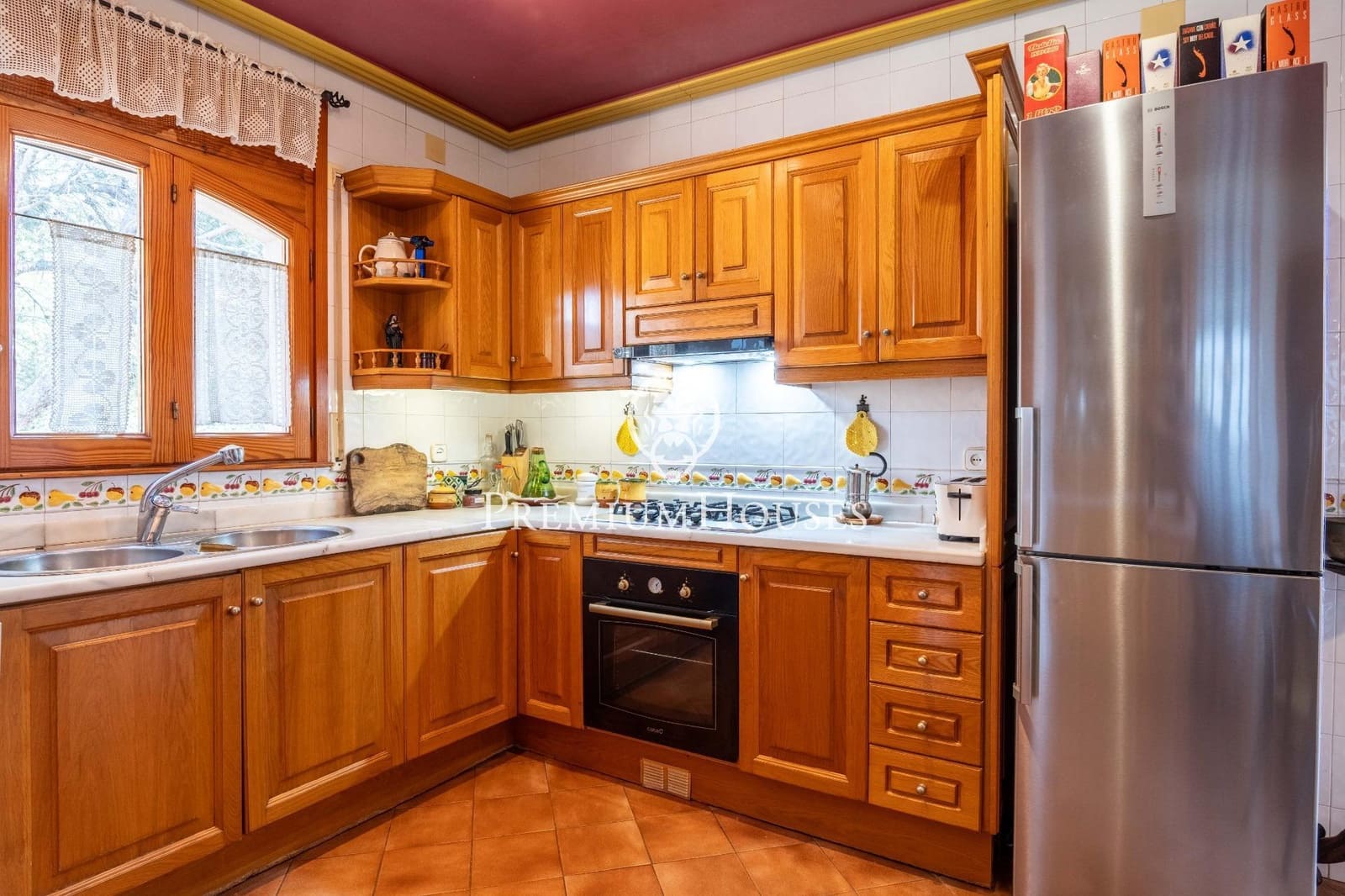 4 soveværelse Finca/Landehus til salg i Riudecanyes med garage - € 570.000 (Ref: 9188649)