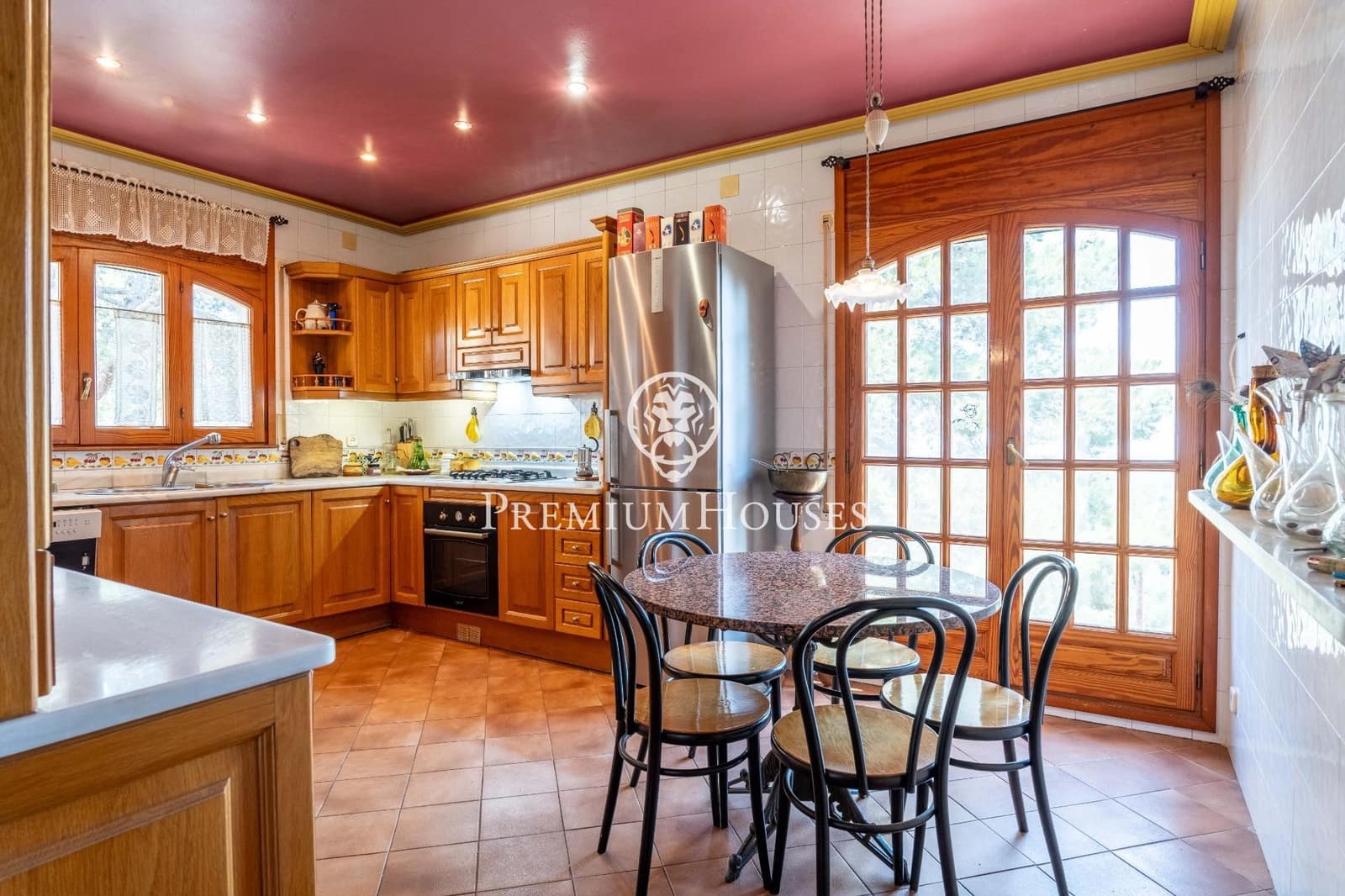 4 soveværelse Finca/Landehus til salg i Riudecanyes med garage - € 570.000 (Ref: 9188649)