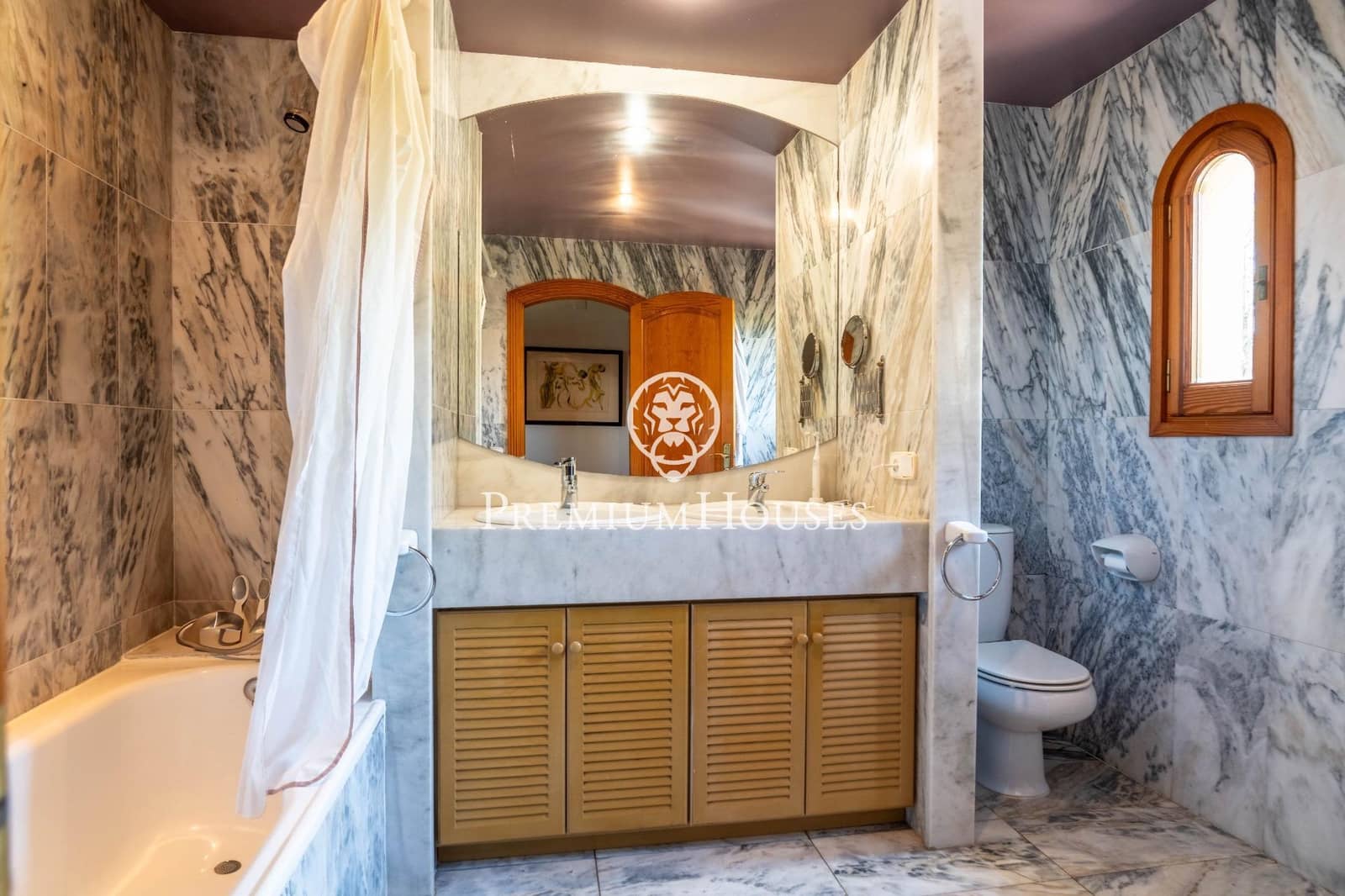 4 soveværelse Finca/Landehus til salg i Riudecanyes med garage - € 570.000 (Ref: 9188649)