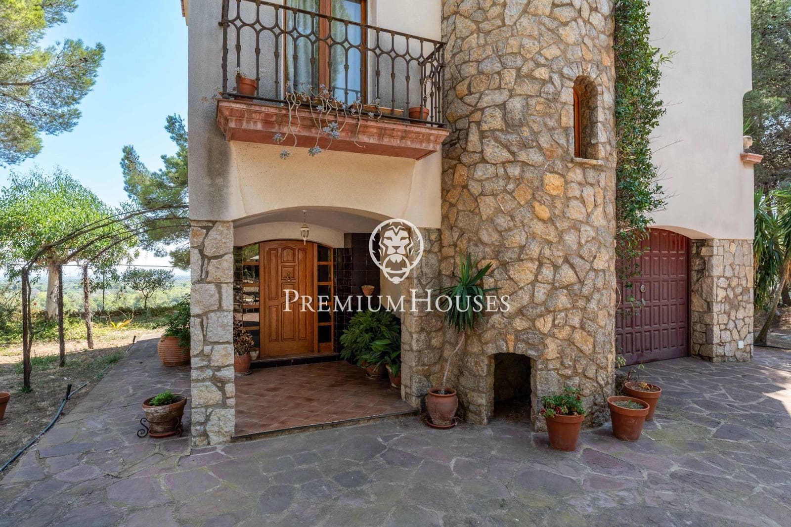 4 soveværelse Finca/Landehus til salg i Riudecanyes med garage - € 570.000 (Ref: 9188649)