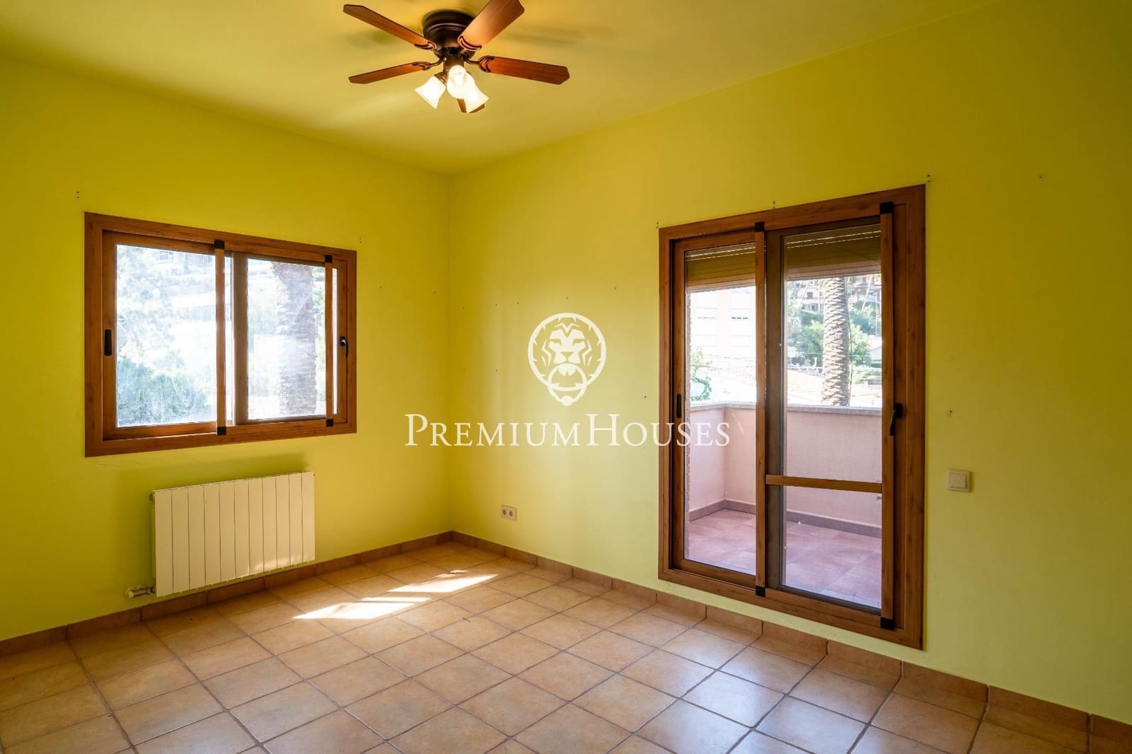 9 sypialnia Willa na sprzedaż w Castelldefels z basenem garażem - 2 500 000 € (Ref: 9206698)