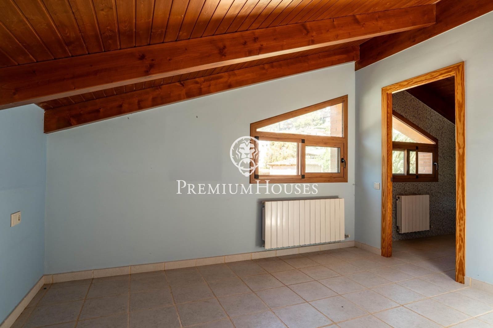 9 sypialnia Willa na sprzedaż w Castelldefels z basenem garażem - 2 500 000 € (Ref: 9206698)