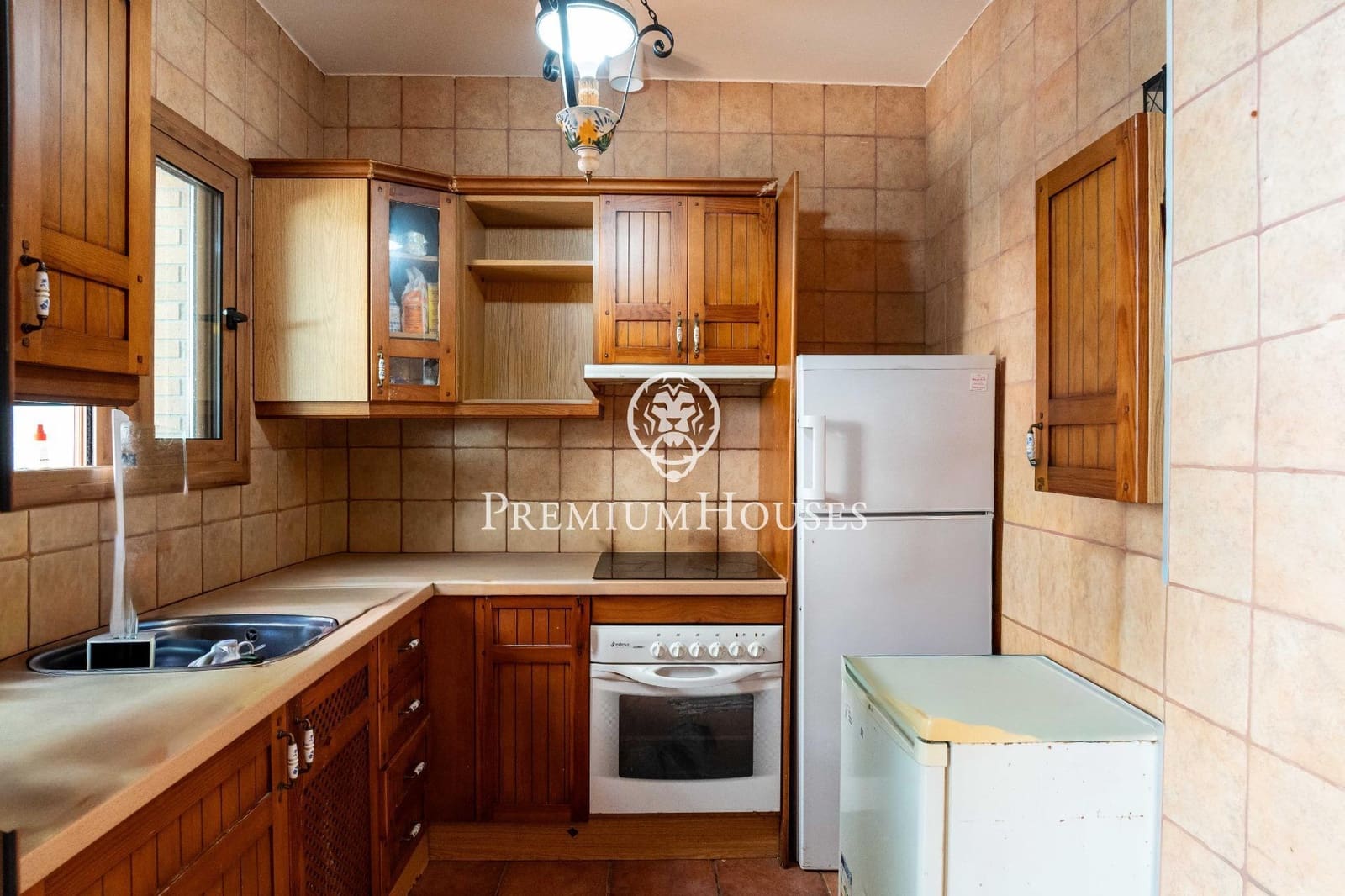 9 sypialnia Willa na sprzedaż w Castelldefels z basenem garażem - 2 500 000 € (Ref: 9206698)