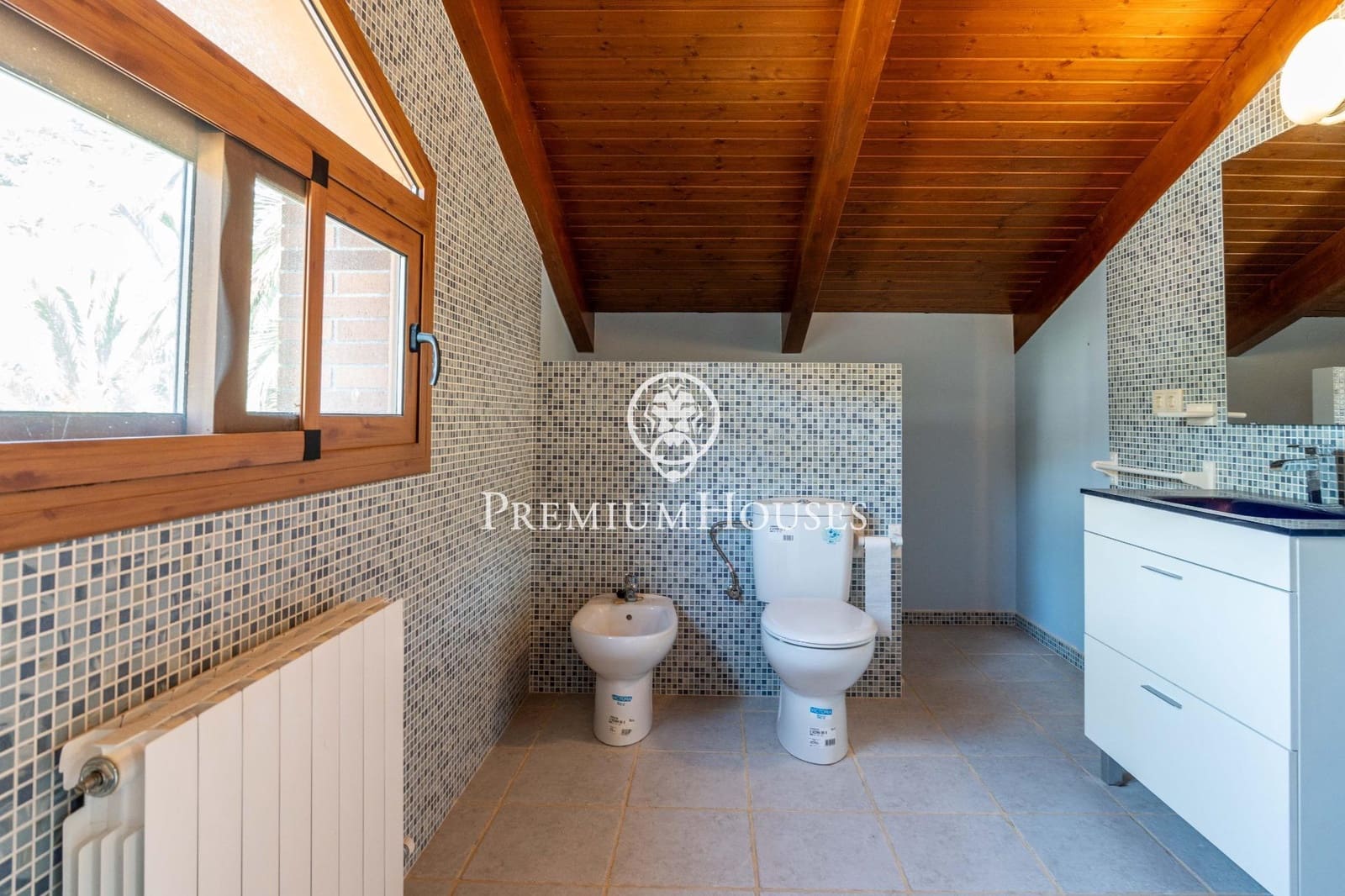 9 sypialnia Willa na sprzedaż w Castelldefels z basenem garażem - 2 500 000 € (Ref: 9206698)