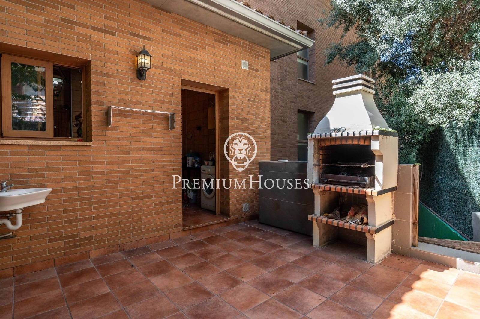 9 sypialnia Willa na sprzedaż w Castelldefels z basenem garażem - 2 500 000 € (Ref: 9206698)