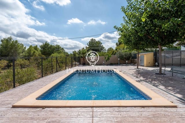 5 bedroom Villa for sale in Maspujols with pool garage - € 455,000 (Ref: 9217681)