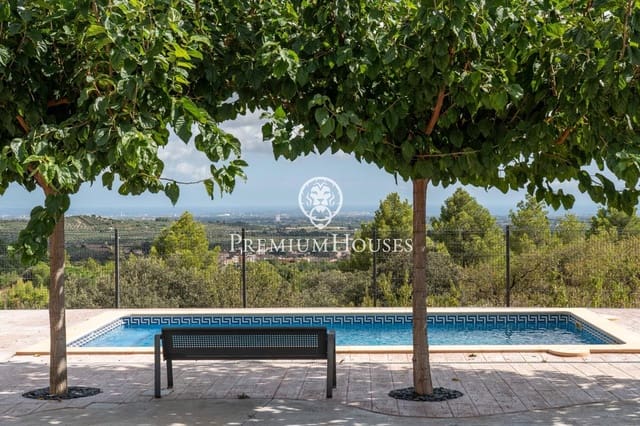 5 bedroom Villa for sale in Maspujols with pool garage - € 455,000 (Ref: 9217681)