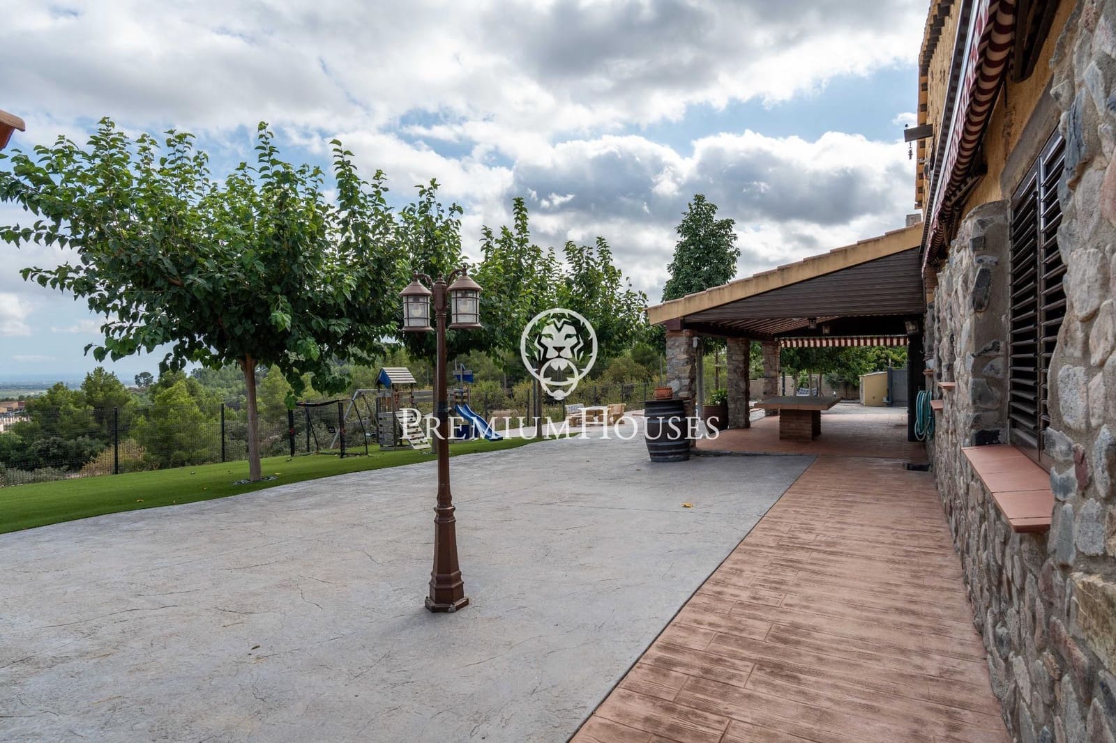 5 soveværelse Villa til salg i Maspujols med swimmingpool garage - € 455.000 (Ref: 9217681)