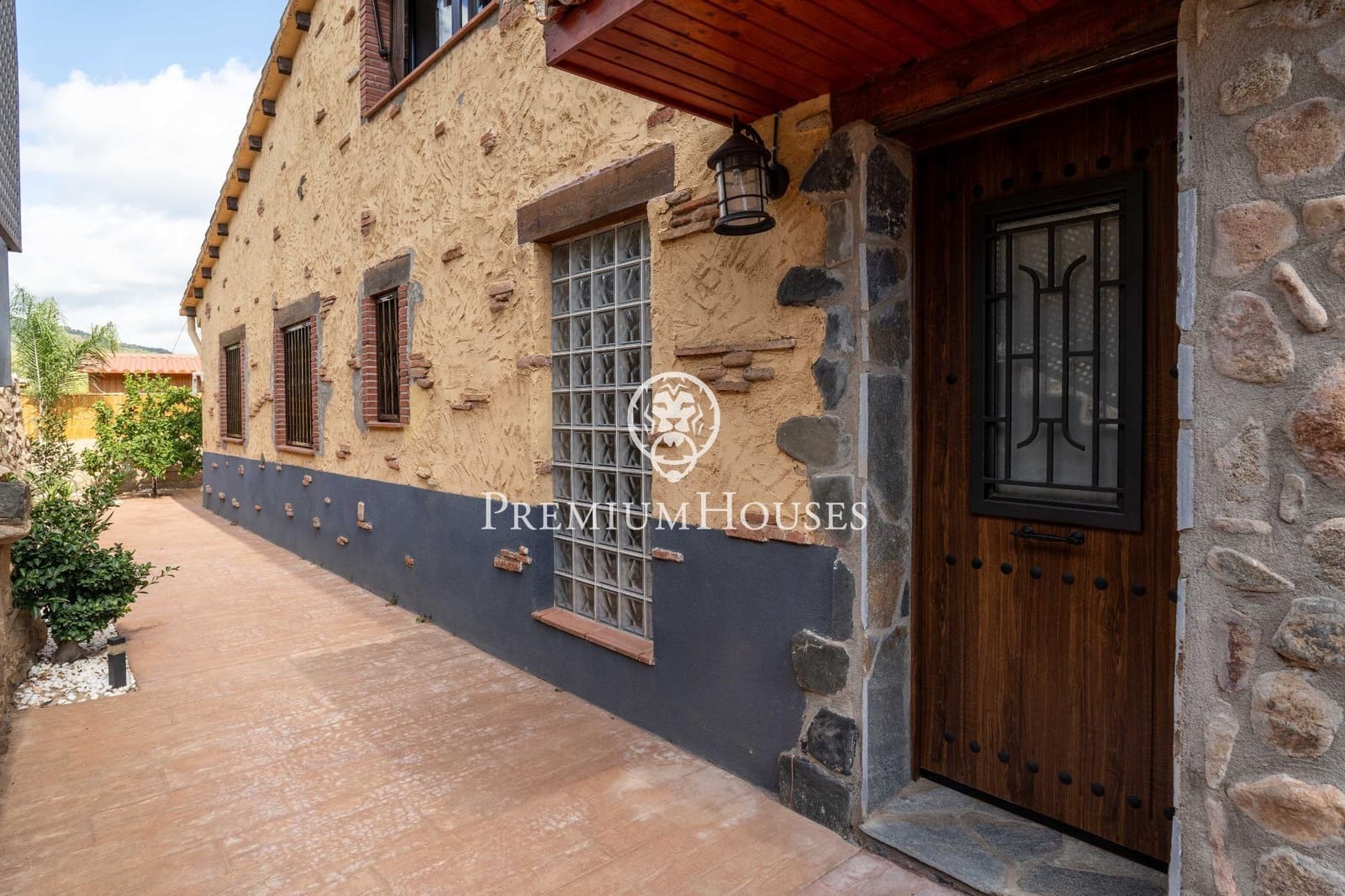 5 soveværelse Villa til salg i Maspujols med swimmingpool garage - € 455.000 (Ref: 9217681)