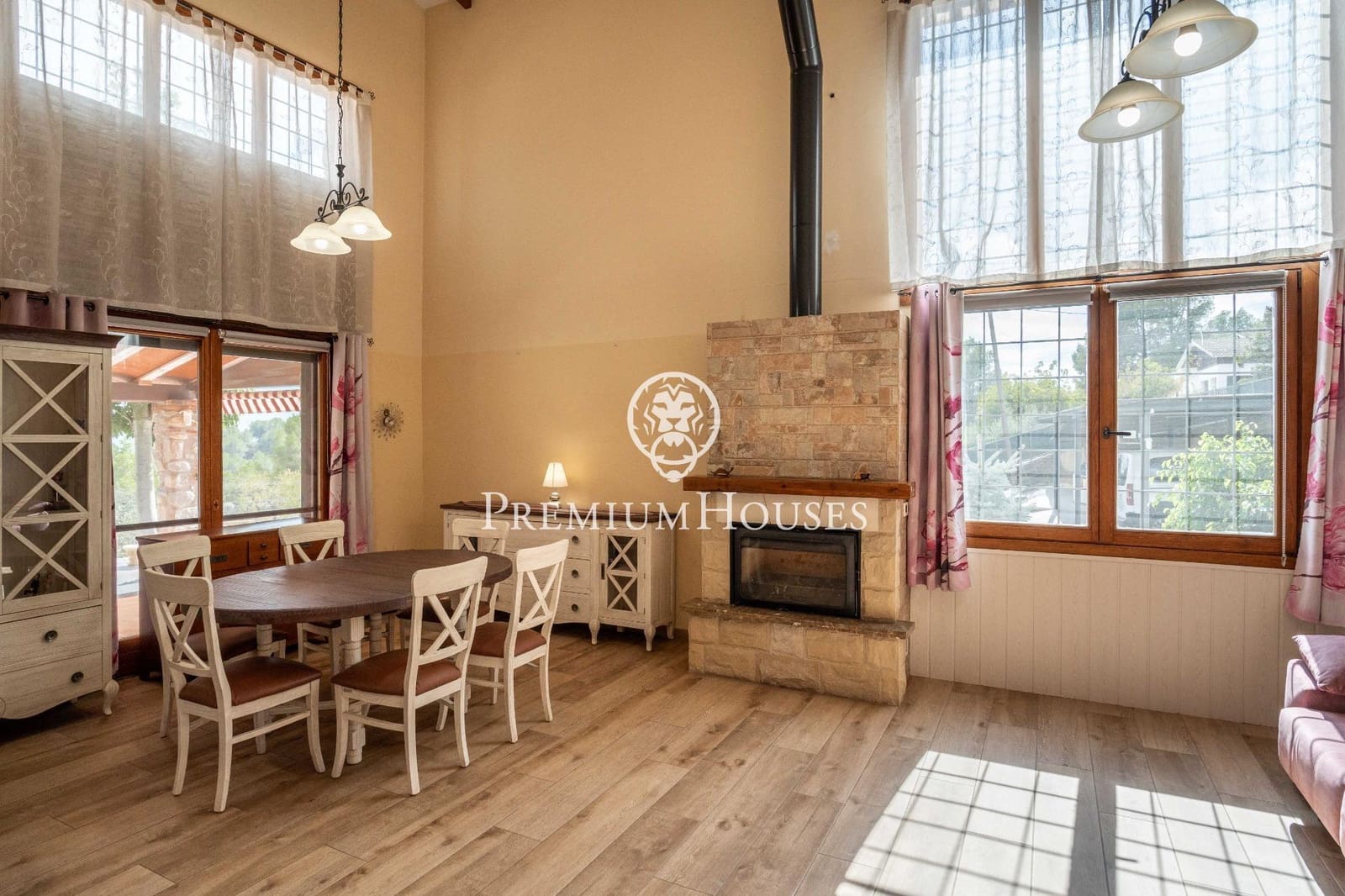 5 soveværelse Villa til salg i Maspujols med swimmingpool garage - € 455.000 (Ref: 9217681)