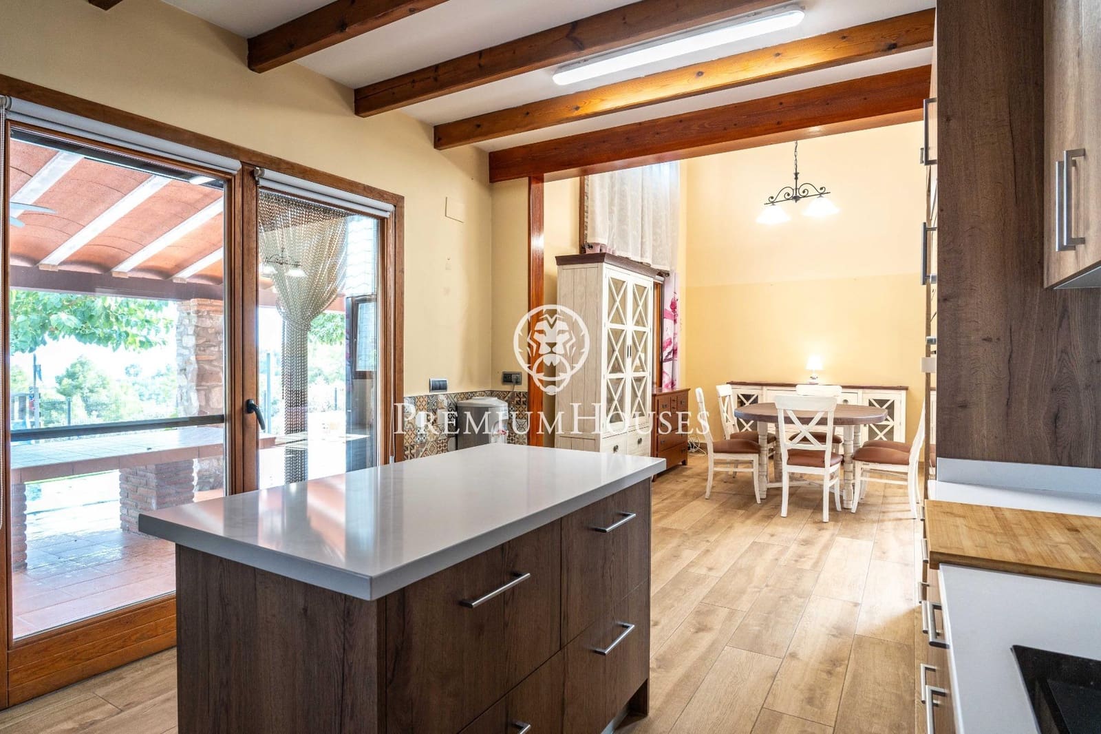 5 soveværelse Villa til salg i Maspujols med swimmingpool garage - € 455.000 (Ref: 9217681)