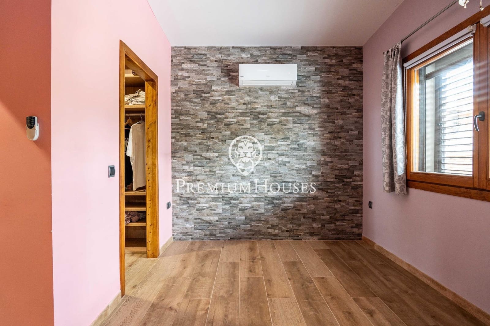 5 soveværelse Villa til salg i Maspujols med swimmingpool garage - € 455.000 (Ref: 9217681)