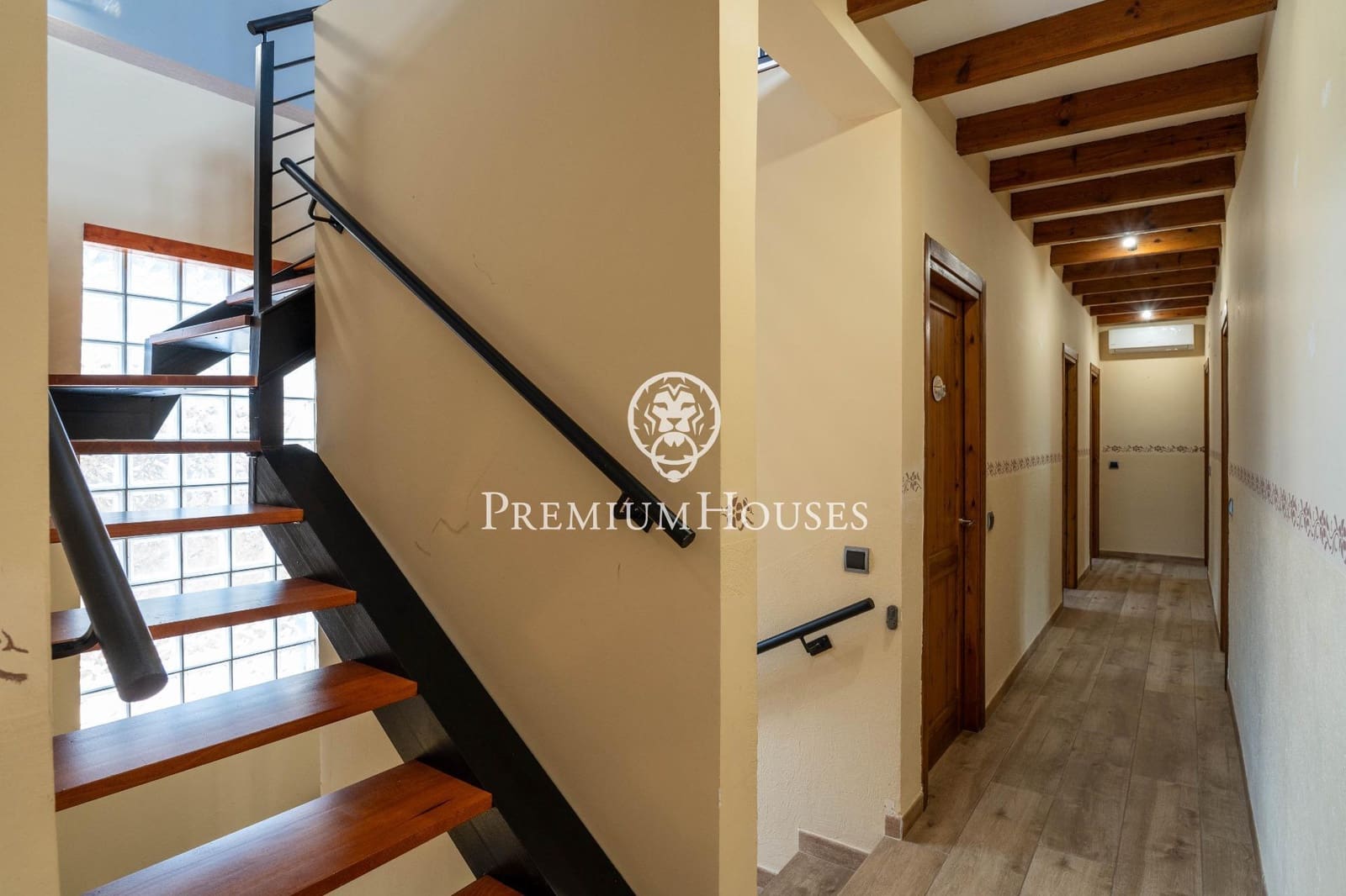 5 soveværelse Villa til salg i Maspujols med swimmingpool garage - € 455.000 (Ref: 9217681)