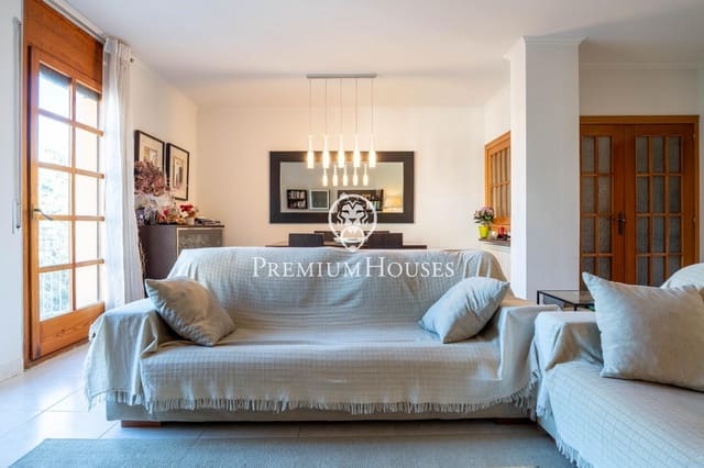 3 quarto Apartamento para venda em Vilanova i la Geltrú - 399 000 € (Ref: 9220181)