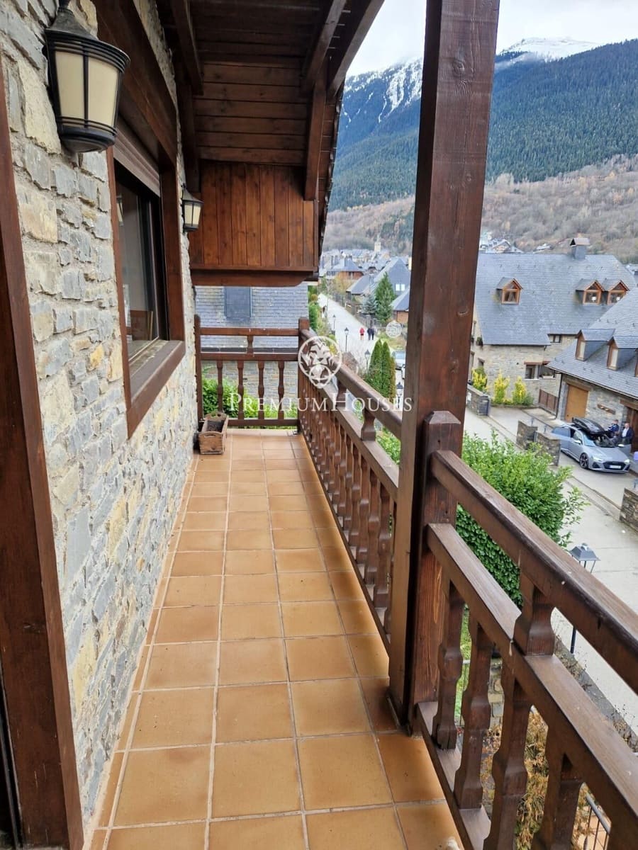 5 soveværelse Villa til salg i Vielha e Mijaran med garage - € 1.200.000 (Ref: 9243259)