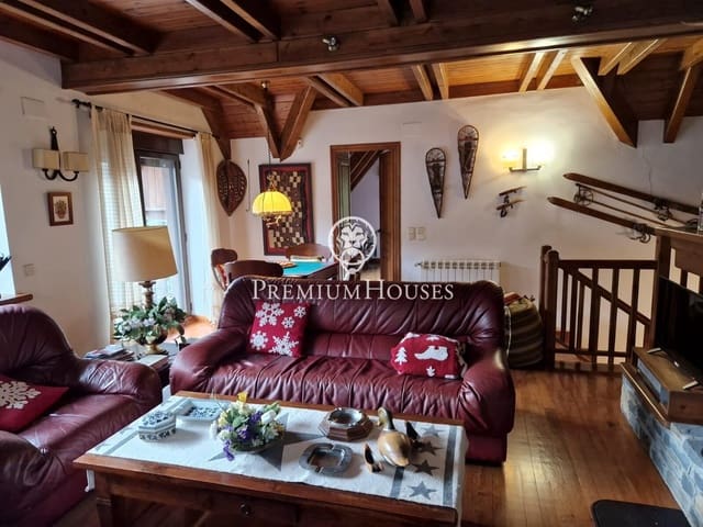 5 slaapkamer Villa te koop in Vielha e Mijaran met garage - € 1.200.000 (Ref: 9243259)