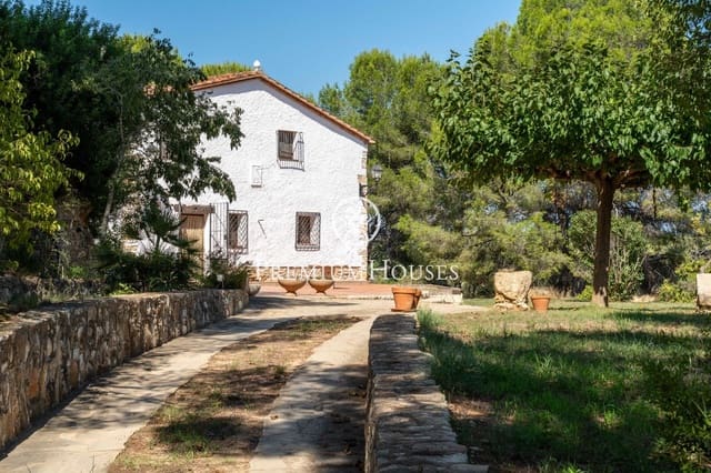 4 soveværelse Finca/Landehus til salg i El Catllar med swimmingpool - € 1.050.000 (Ref: 9247123)