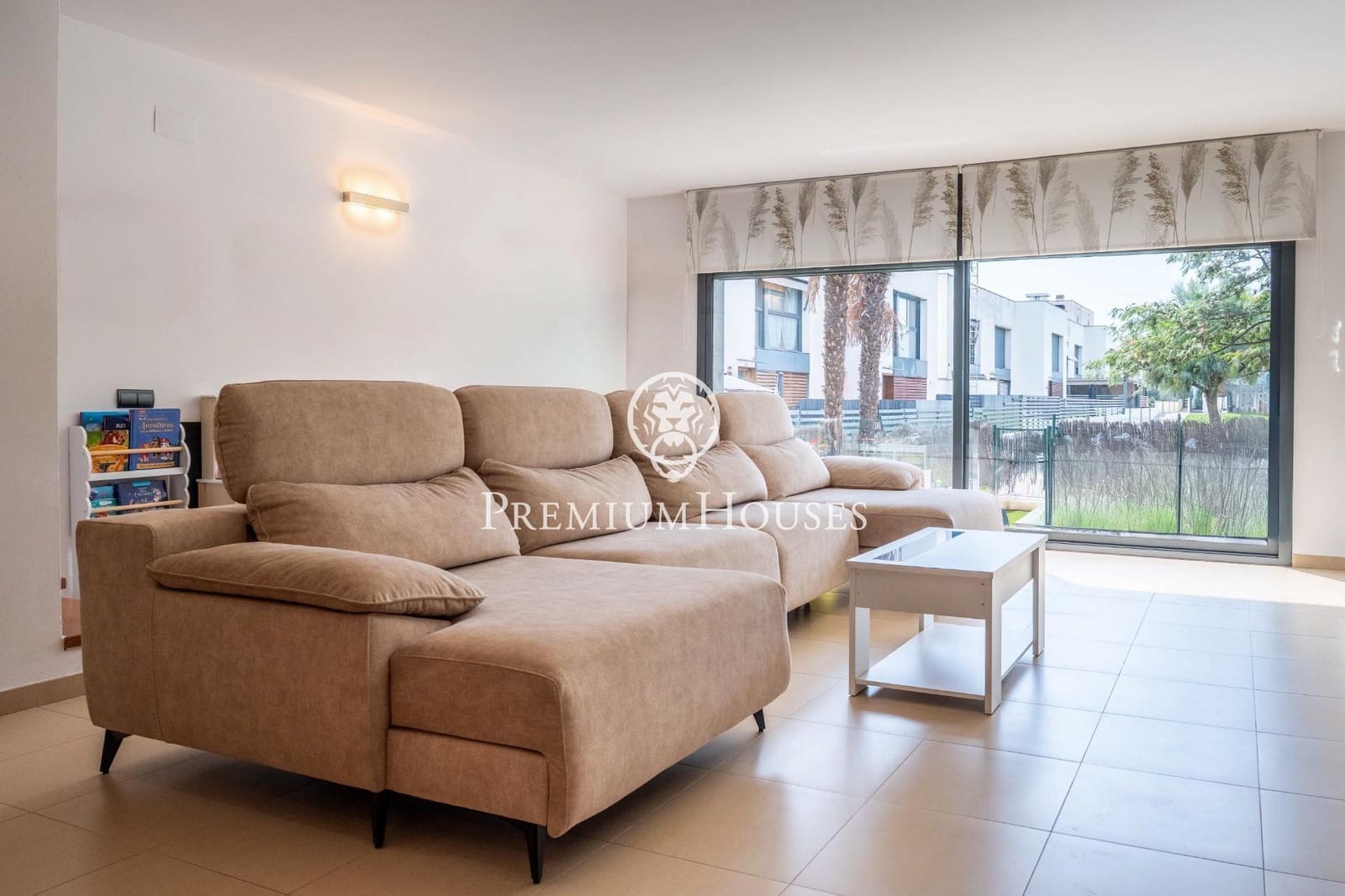 4 bedroom Terraced Villa for sale in Cambrils with pool garage - € 540,000 (Ref: 9247125)