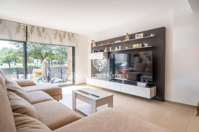 4 bedroom Terraced Villa for sale in Cambrils with pool garage - € 540,000 (Ref: 9247125)