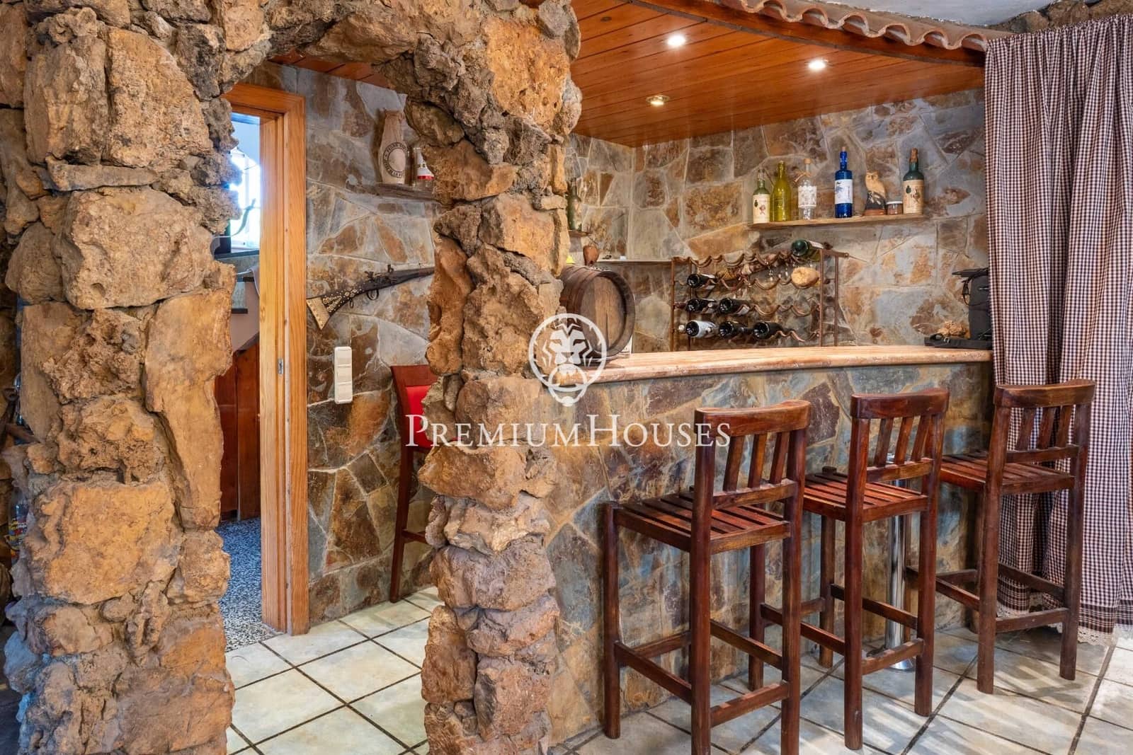 4 sypialnia Willa na sprzedaż w Begues z basenem garażem - 620 000 € (Ref: 9252294)